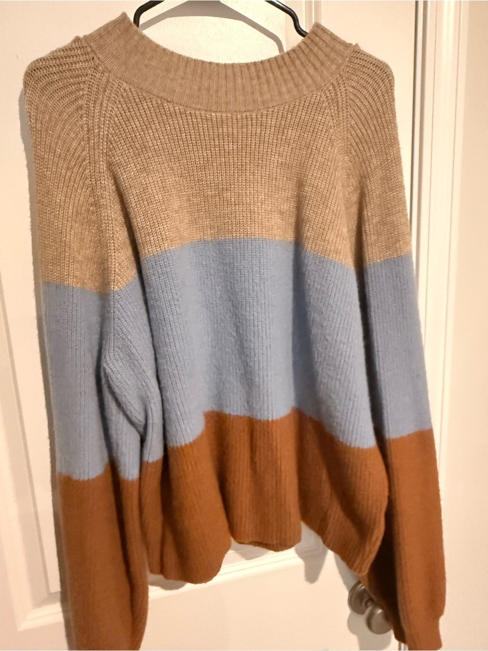 eesome Colorblock Crewneck Sweater in Tan, Light Blue & Brown